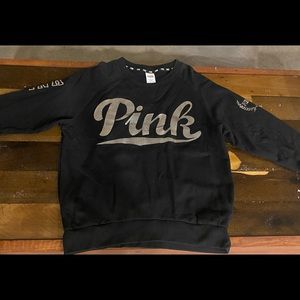 Pink VS Everyday Lounge Campus Shiny Crew in Small